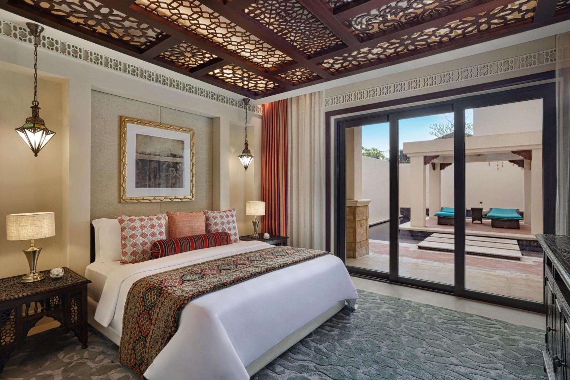 The St. Regis Saadiyat Island Resort, Курортный комплекс 5*